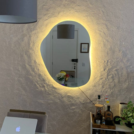 Specchio LED Organico | 75 x 58 cm — SALDI