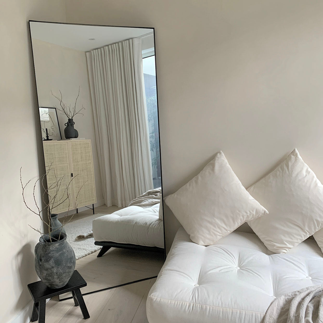 Xavril – Grande specchio a figura intera rettangolare in metallo nero, 179 cm x 80 cm